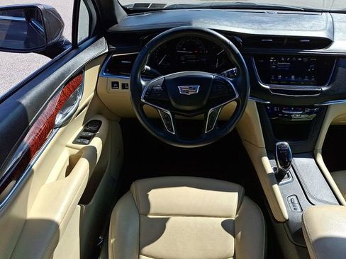 Used 2018 Cadillac XT5 Premium Luxury FWD image 15