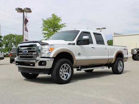 Used 2011 Ford F350 Lariat w/ Lariat Interior Pkg AWD/4WD image 1