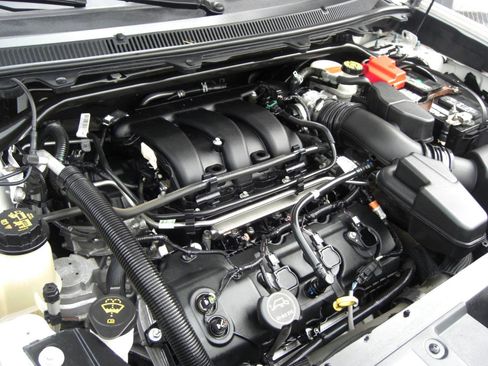 Used 2019 Ford Flex SE FWD image 18