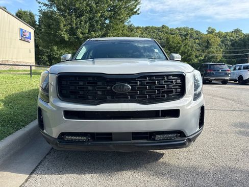 Used 2021 Kia Telluride EX w/ EX Premium Package AWD/4WD image 2