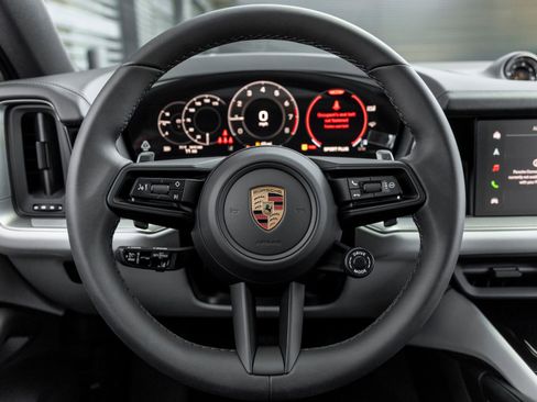 New 2026 Porsche Cayenne Coupe image 30