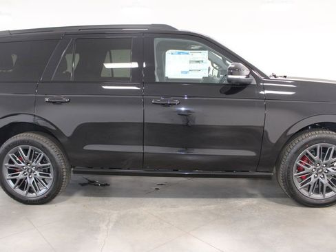 New 2025 Ford Expedition Platinum w/ Stealth Performance Package image 10