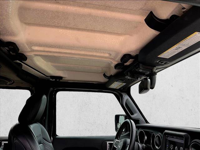 Used 2021 Jeep Gladiator Overland w/ Popular Equipment Package AWD/4WD image 12