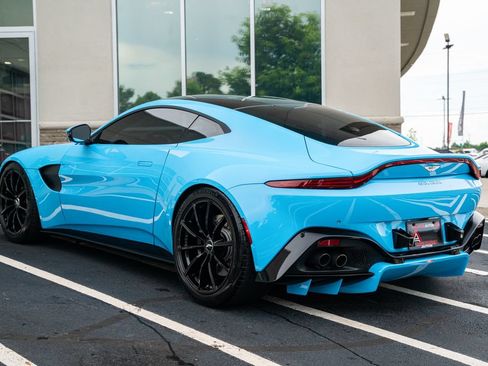 Used 2019 Aston Martin V8 Vantage Coupe RWD image 16