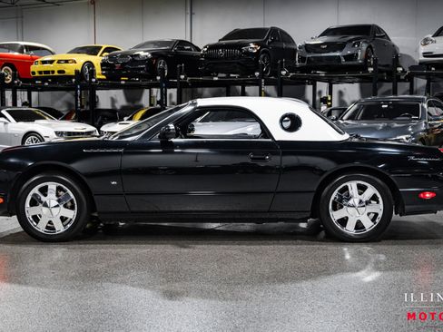 Used 2003 Ford Thunderbird Deluxe image 2