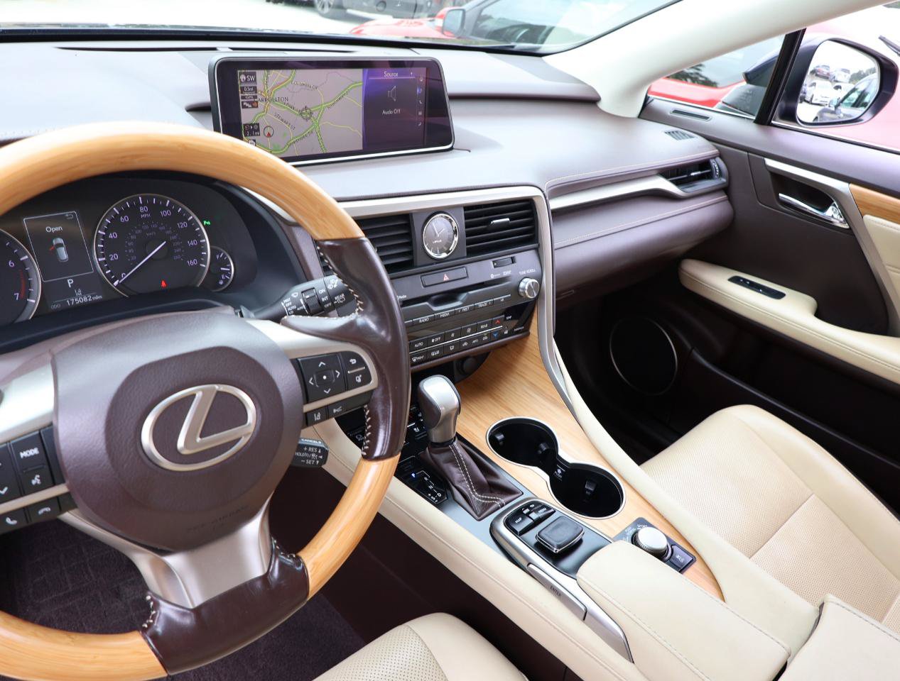 Used 2019 Lexus RX 350L FWD image 43