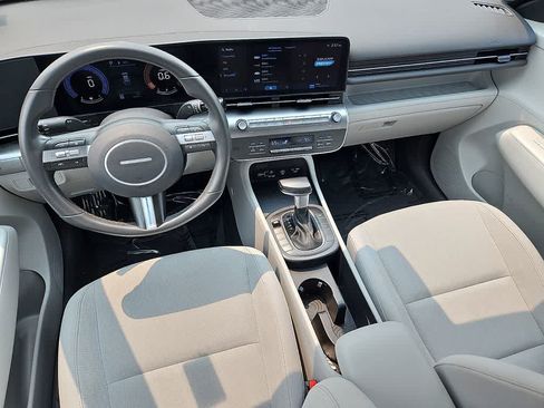 Used 2025 Hyundai Kona SEL FWD image 10