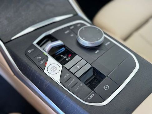 Used 2023 BMW 330i Sedan w/ Premium Package RWD image 29