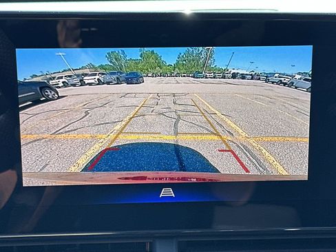 Used 2024 Chevrolet Trax RS w/ Driver Confidence Package image 16