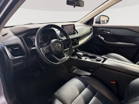 Used 2021 Nissan Rogue SV w/ Premium Package AWD/4WD image 12