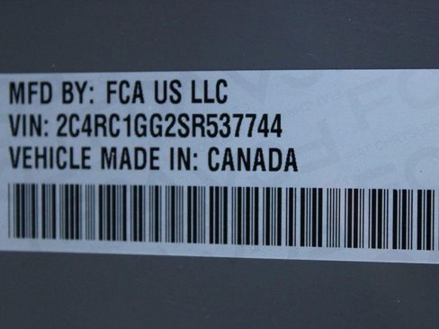 Used 2025 Chrysler Pacifica Limited FWD image 20