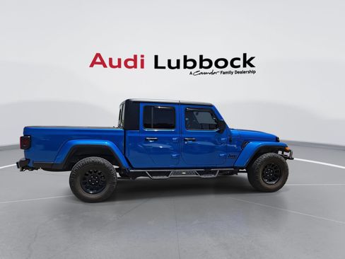 Used 2023 Jeep Gladiator Sport AWD/4WD image 9