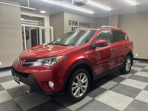 Used 2015 Toyota RAV4 Limited AWD/4WD image 2