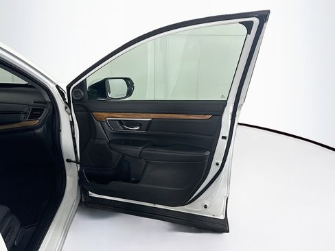 Used 2019 Honda CR-V Touring image 34