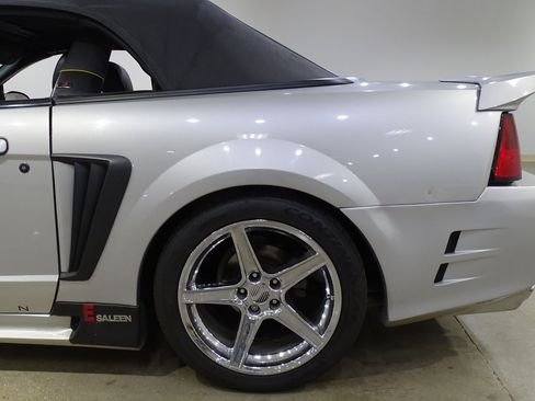 Used 2001 Ford Mustang GT RWD image 34