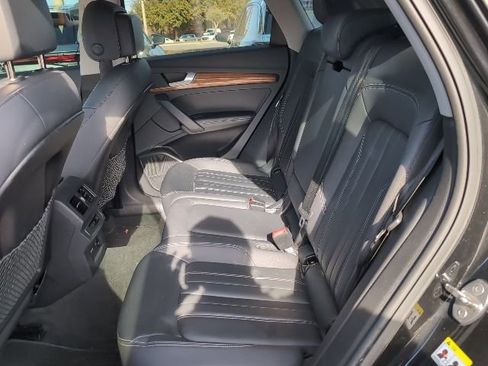 Used 2023 Audi Q5 2.0T Premium Plus image 21