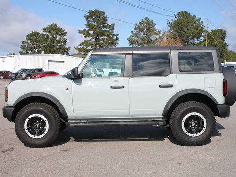 Used 2023 Ford Bronco Big Bend w/ Sasquatch Package image 5