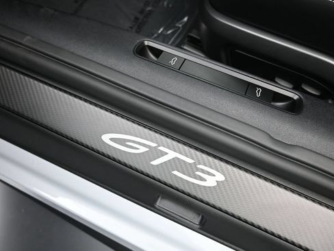 Certified 2026 Porsche 911 GT3 w/ Weissach Package RWD image 25