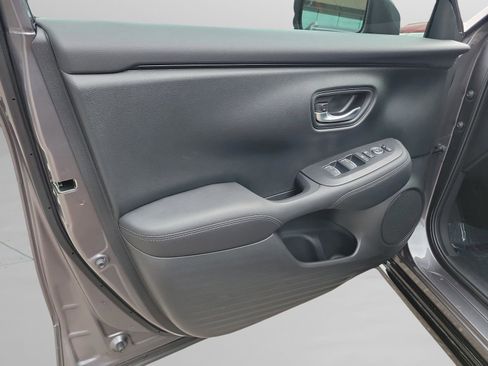Used 2025 Honda HR-V EX-L image 24