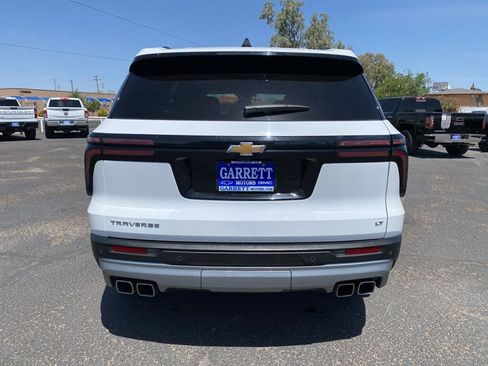 Used 2024 Chevrolet Traverse LT FWD image 24