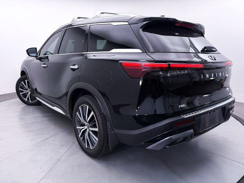 Used 2023 INFINITI QX60 Sensory w/ Vision Package AWD/4WD image 3