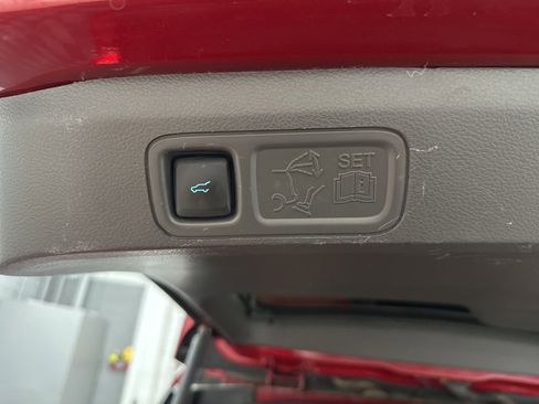 Used 2020 Ford Expedition XLT w/ Equipment Group 202A image 39