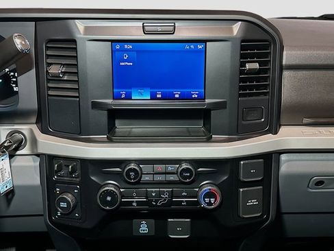 New 2026 Ford F250 XLT w/ FX4 Off-Road Package image 9