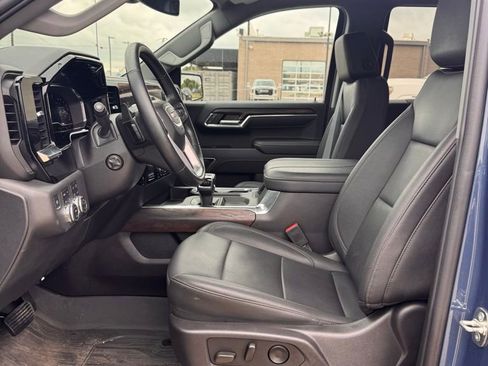 Used 2024 GMC Sierra 1500 SLT w/ SLT Premium Package AWD/4WD image 6
