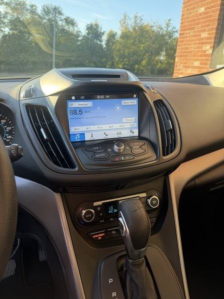Used 2016 Ford Escape SE w/ Equipment Group 201A AWD/4WD image 11