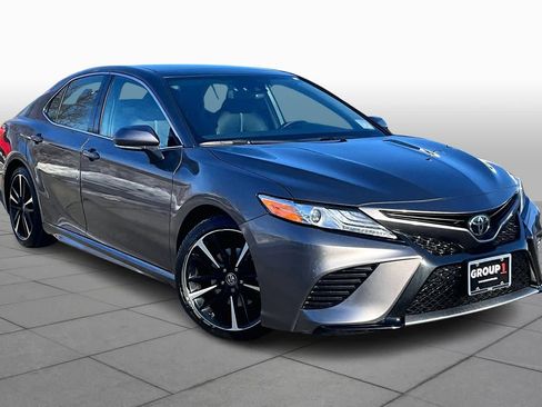 Certified 2020 Toyota Camry XSE image 3