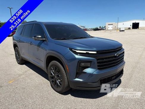Used 2025 Chevrolet Traverse LT w/ Midnight/Sport Edition AWD/4WD image 8