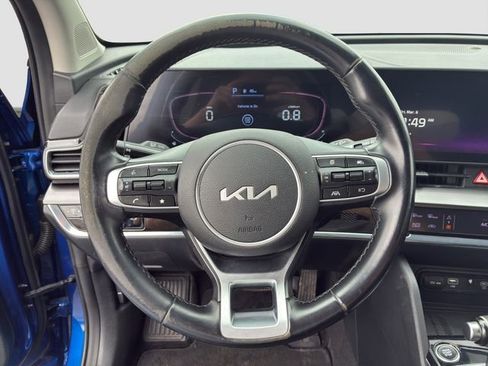 Used 2023 Kia Sportage EX image 16