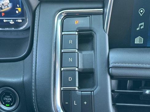 Used 2024 Chevrolet Tahoe LT RWD image 28