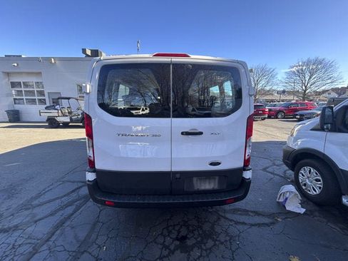 Used 2021 Ford Transit 350 XLT image 6