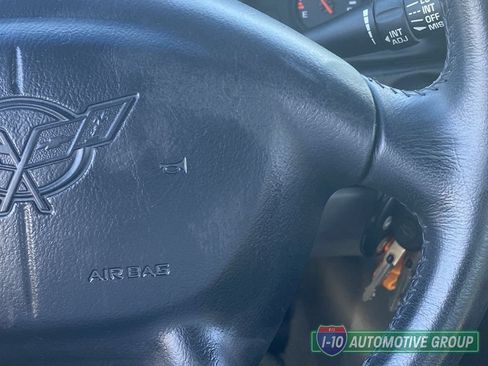Used 2001 Chevrolet Corvette Convertible w/ Preferred Equipment Group2 RWD image 23