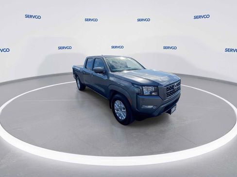 Used 2024 Nissan Frontier SV w/ Technology Package RWD image 2