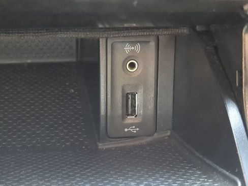 Used 2017 Volkswagen GTI S FWD image 21