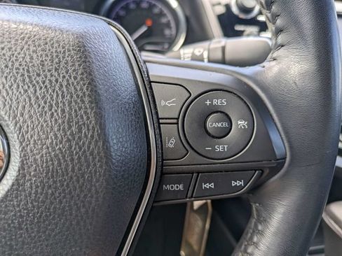 Used 2019 Toyota Camry SE FWD image 23