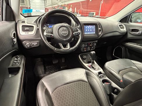 Used 2020 Jeep Compass Latitude AWD/4WD image 42