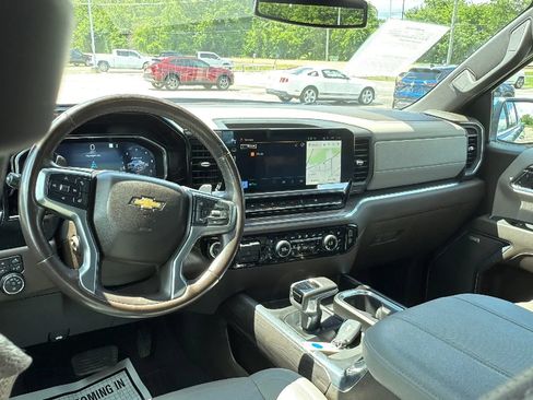 Used 2023 Chevrolet Silverado 1500 LTZ AWD/4WD image 12