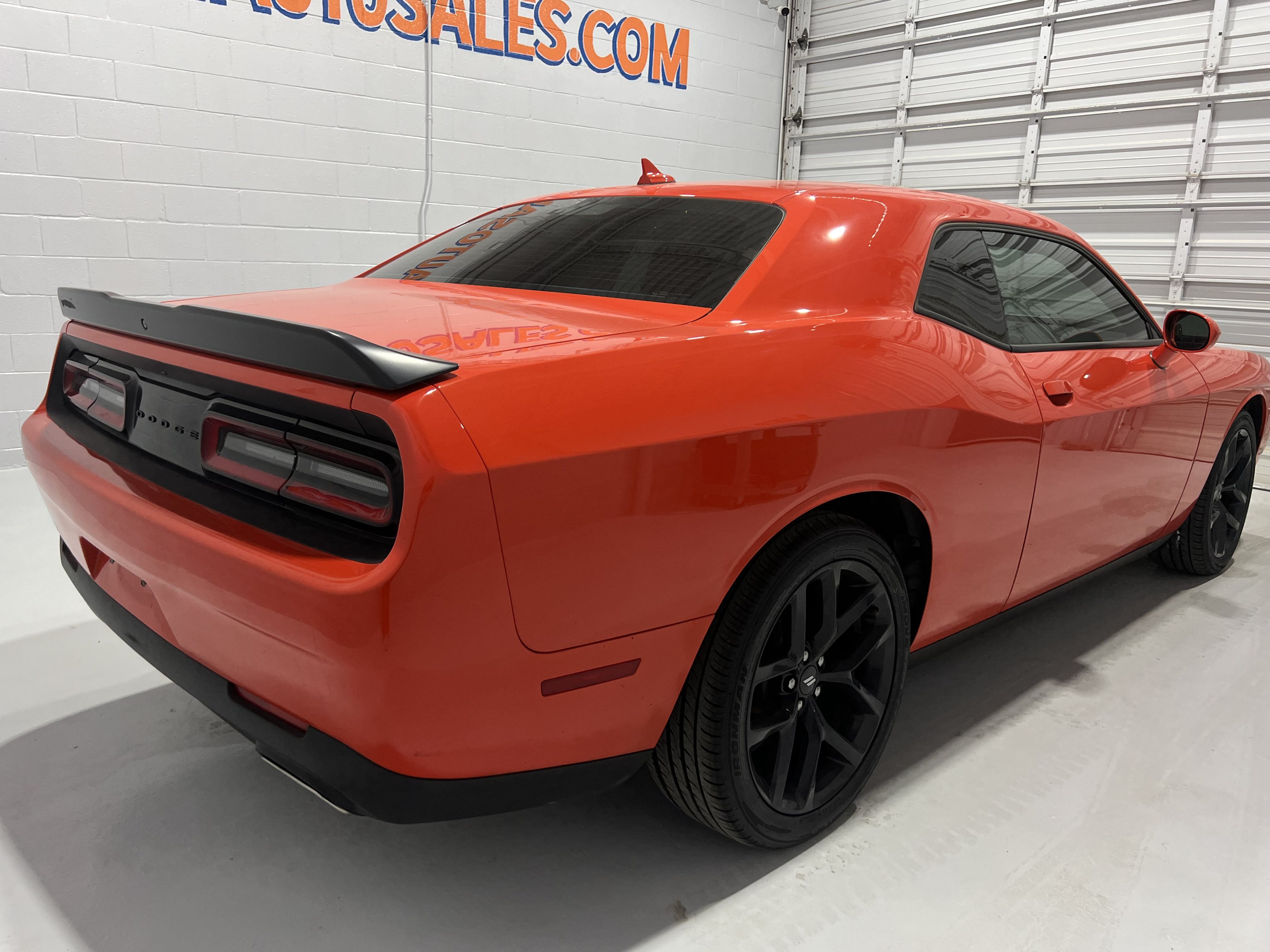 Used 2021 Dodge Challenger SXT w/ Blacktop Package RWD image 5