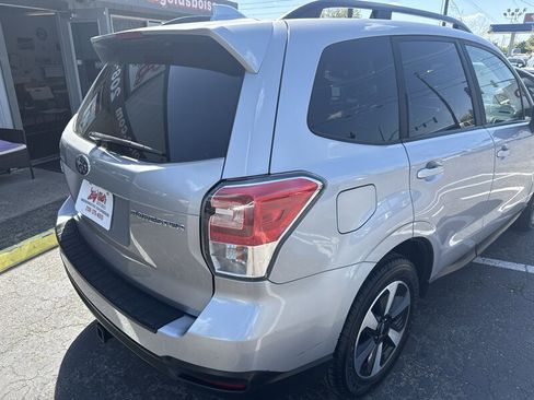 Used 2018 Subaru Forester 2.5i Premium w/ All-Weather Package AWD/4WD image 6