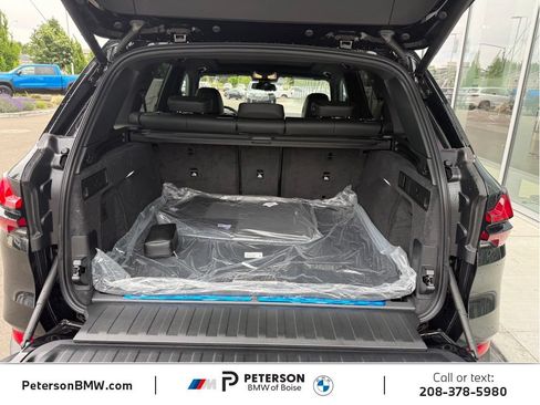 New 2026 BMW X5 xDrive50e w/ Premium Package AWD/4WD image 10