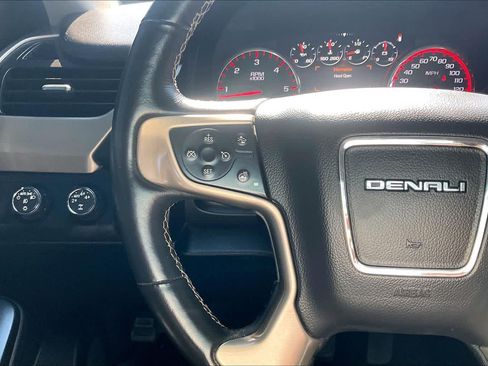 Used 2016 GMC Yukon Denali w/ Open Road Package AWD/4WD image 23