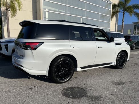 Certified 2026 INFINITI QX80 4WD image 11