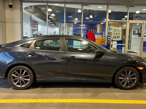 Used 2020 Honda Civic EX image 2