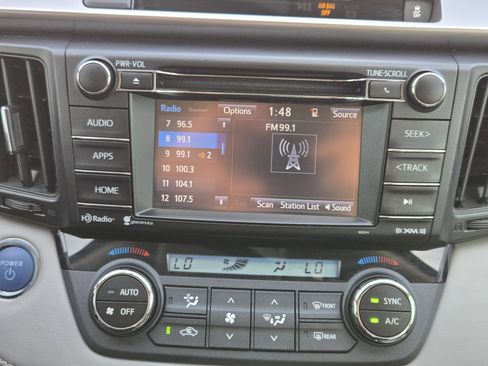 Used 2016 Toyota RAV4 XLE image 15