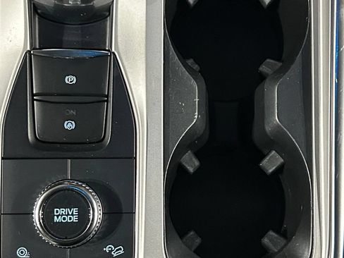 Used 2023 Ford Explorer XLT w/ Equipment Group 202A AWD/4WD image 95