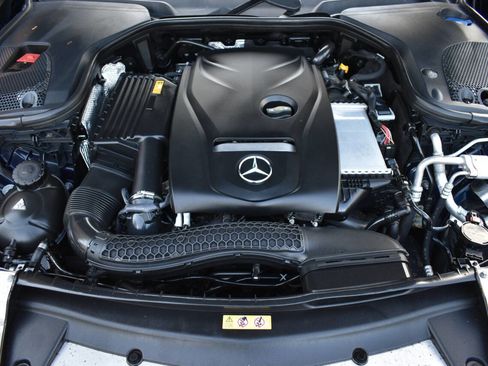 Used 2018 Mercedes-Benz E 300 4MATIC w/ Premium 1 Package image 42