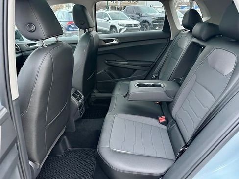 New 2026 Volkswagen Taos SE AWD/4WD image 18